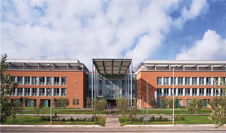 羅馬生物醫學自由大學（意大利語Libera Università “Campus bio-medico” ROMA）長青藤海外