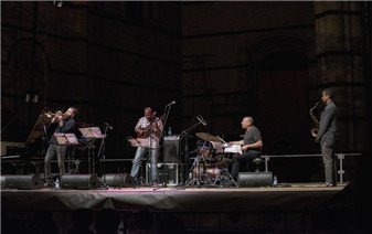 意大利錫耶納爵士基金會(huì)