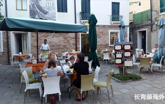 點些吃的。意大利語情景對話課程