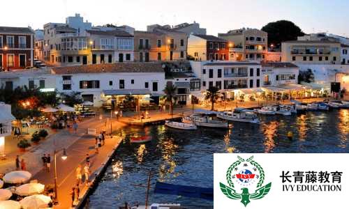 意大利語學習--在威尼斯的一家酒店 IN ALBERGO A VENEZIA